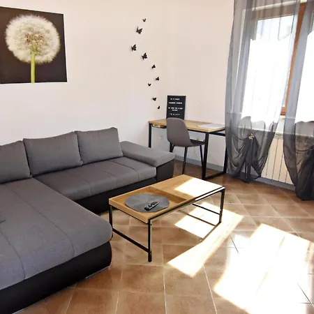 Bright Near The Sea In Appartement *