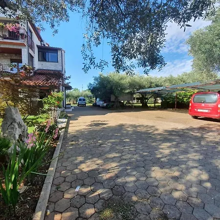 Bright Near The Sea In Appartement Zambratija (Istria)